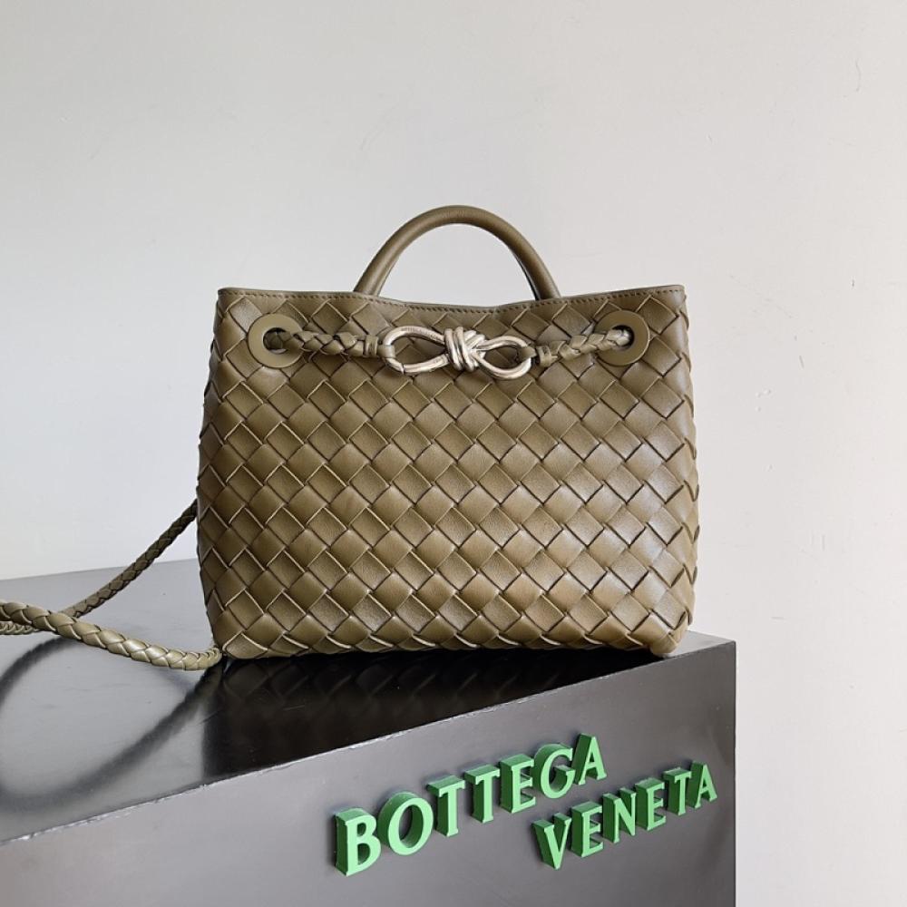 Elegant Leather Top Handle Bag