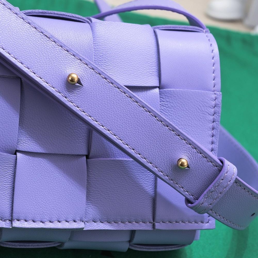 Stylish Green Lambskin Shoulder Bag – Special Edition