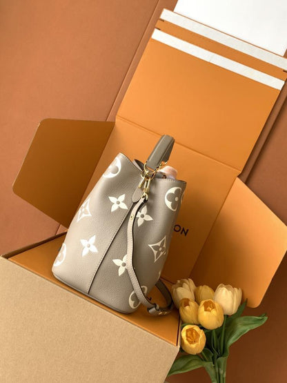 Bucket Bag