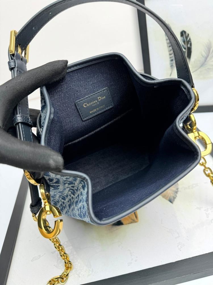 Italian-Inspired Elegant Blue Leather Bucket Bag