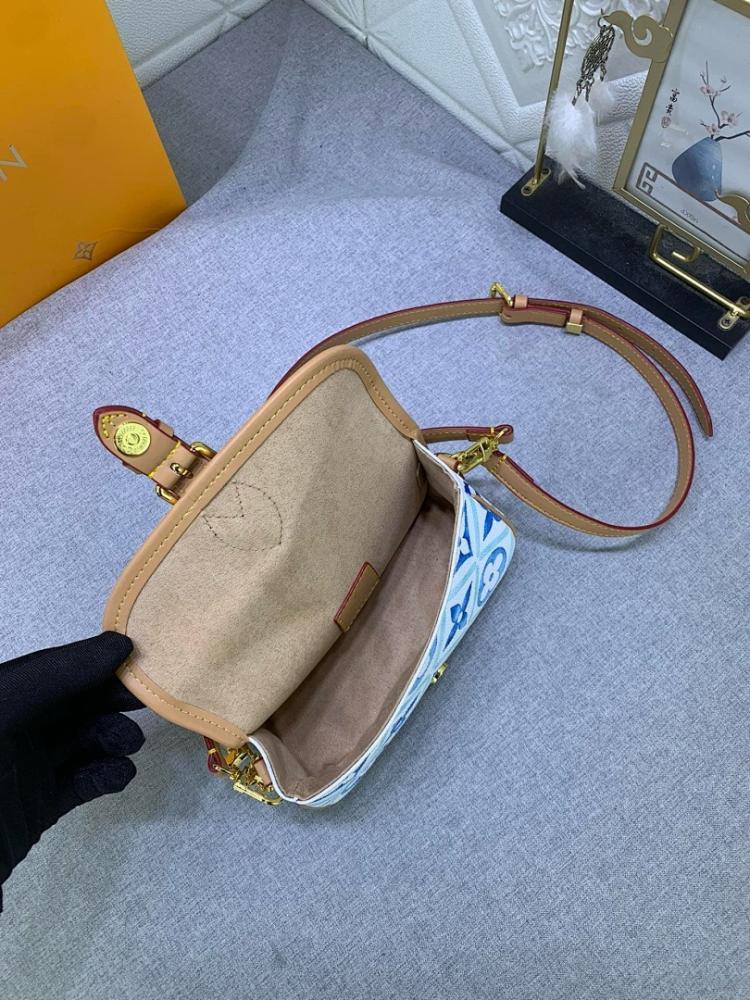 Modern Premium White Canvas Top Handle Bag