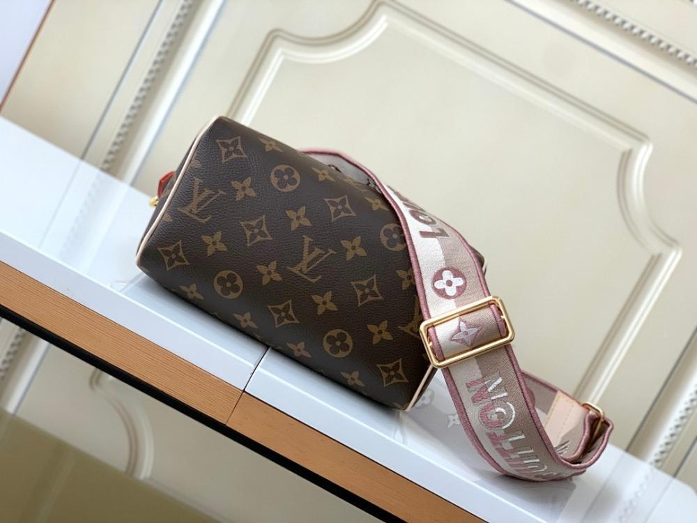 Stylish Premium Leather Travel Bag