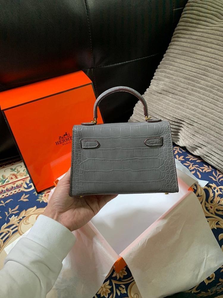 Classic Refined Leather Crossbody Bag