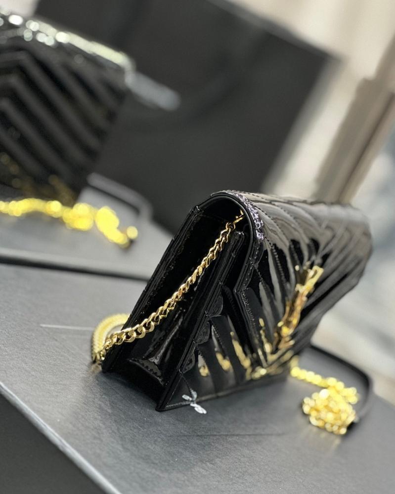 Italian-Inspired Elegant Bag