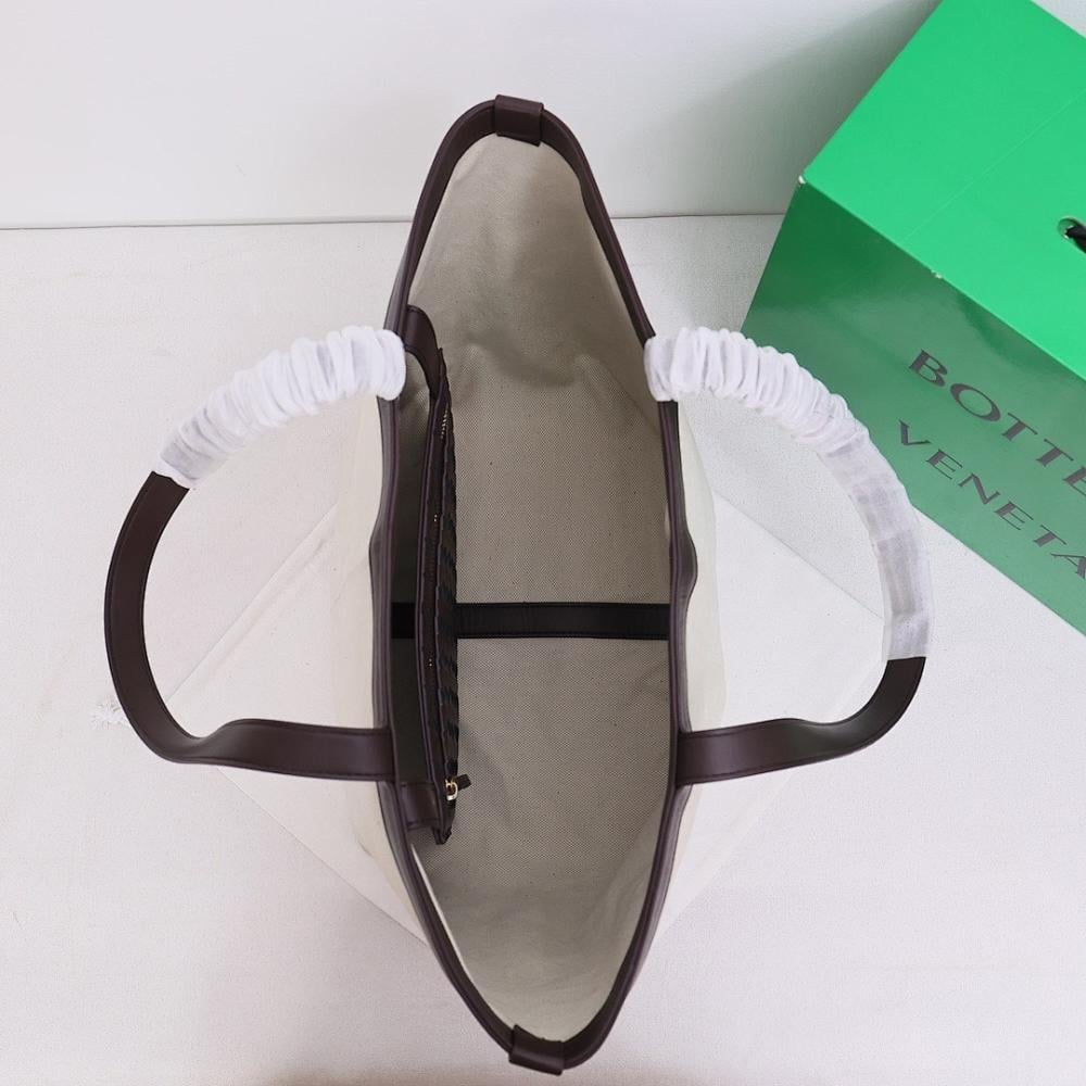 Modern Crossbody Bag