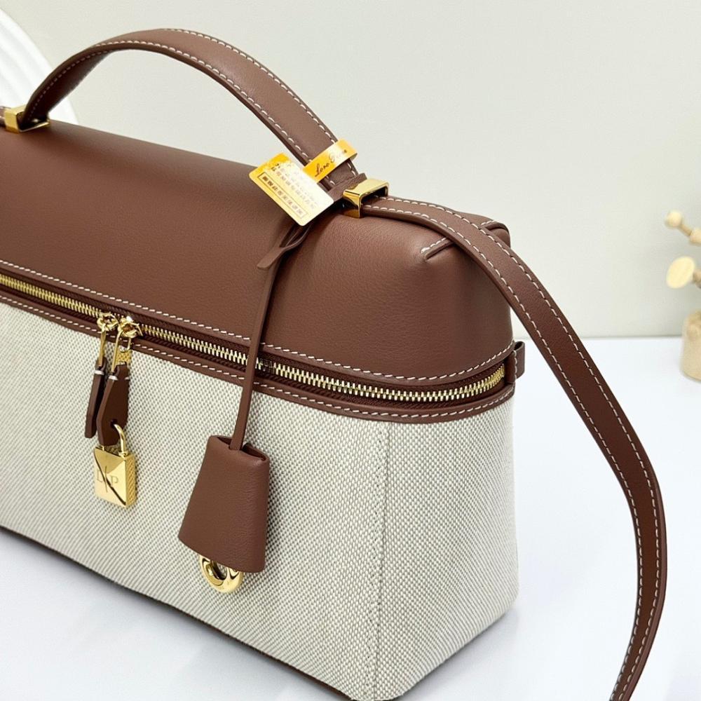 Classic Refined Lambskin Shoulder Bag