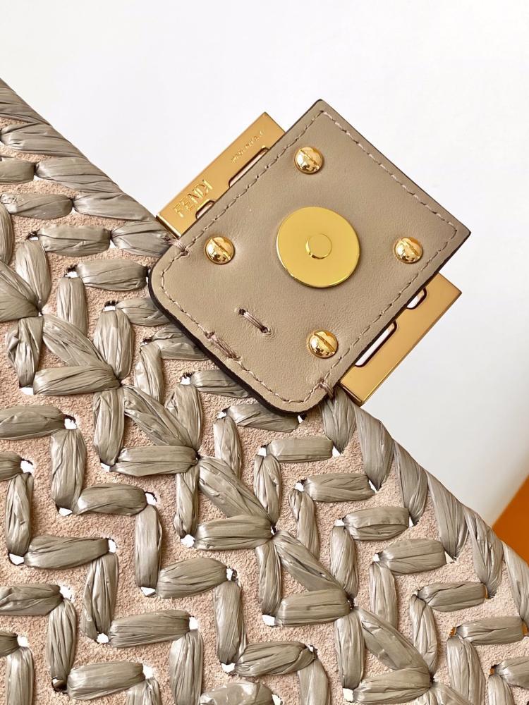 Classic Shoulder Bag