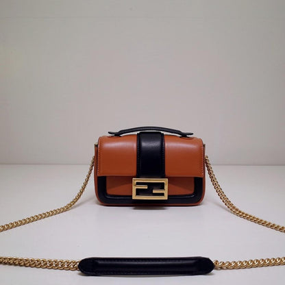Classic Shoulder Bag