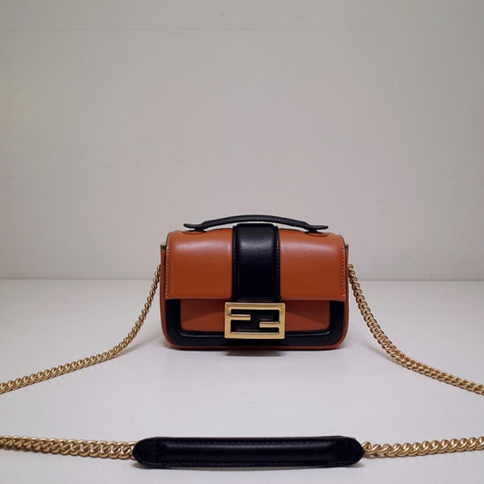 Classic Shoulder Bag