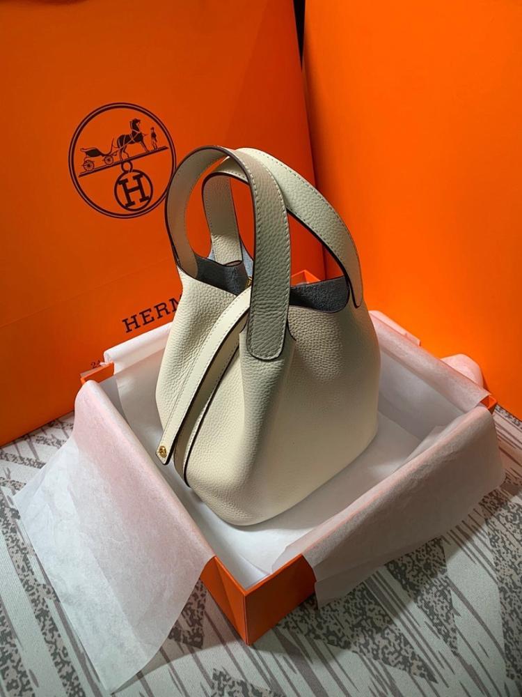 Alma Leather Tote Bag