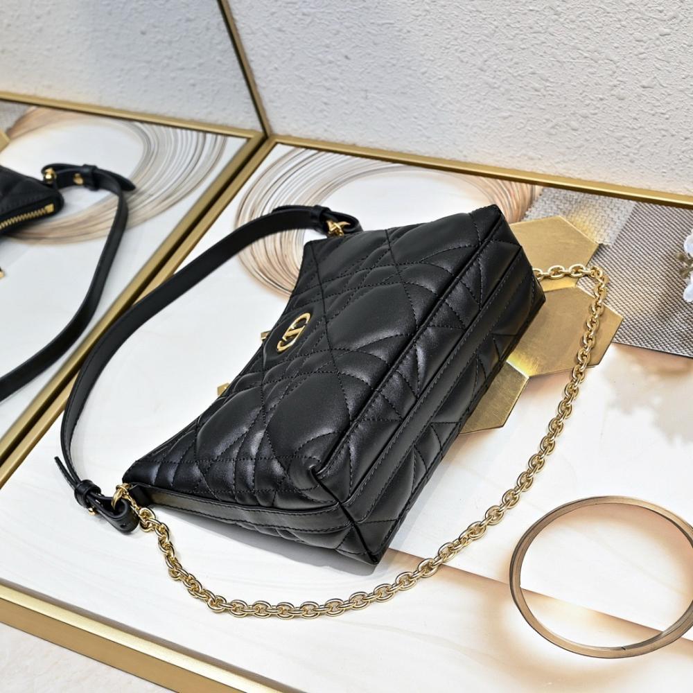 30 Montaigne Leather Shoulder Bag