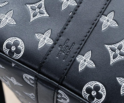 Elegant Printed Leather Top Handle Bag – Limited Edition
