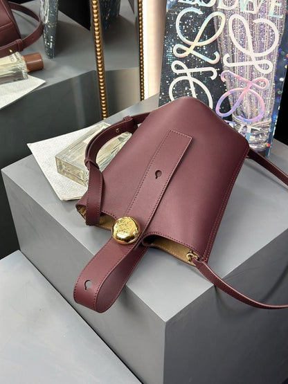 Stylish Refined Crossbody Bag