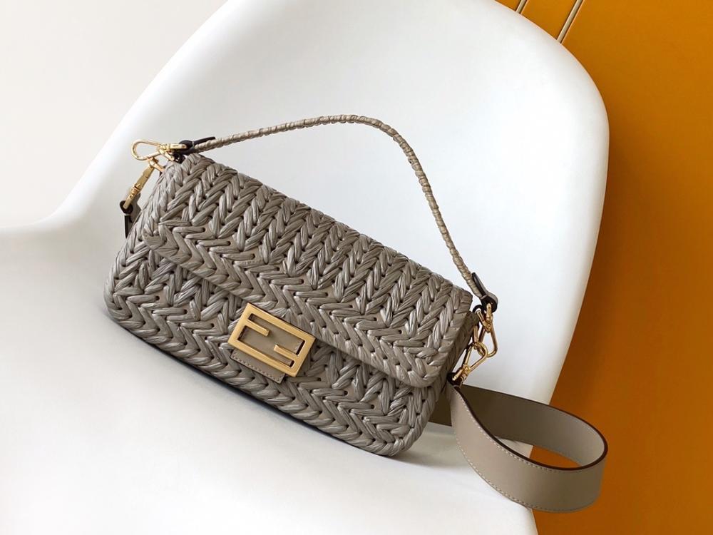 Classic Shoulder Bag