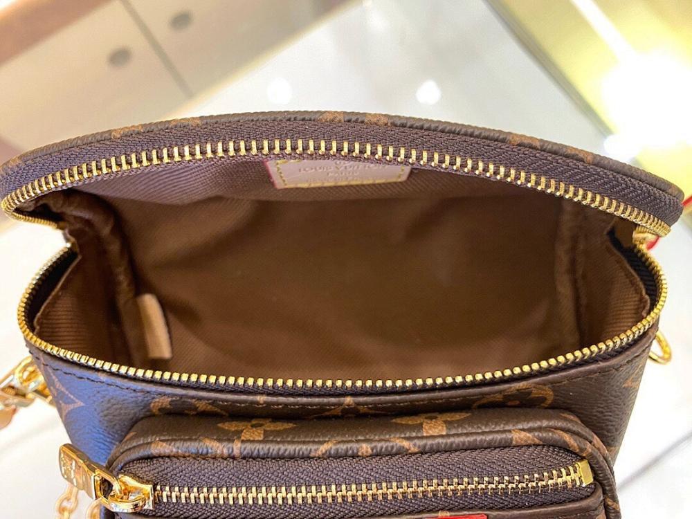 Elegant Refined Canvas Shoulder Bag