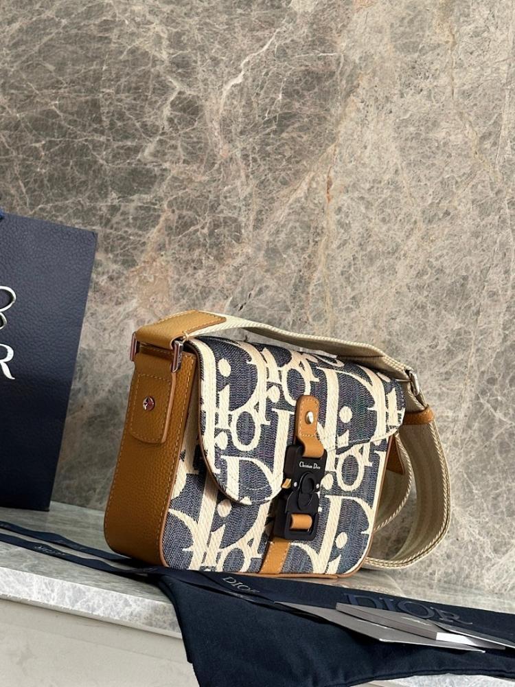 Elegant Refined Printed Leather Crossbody Bag
