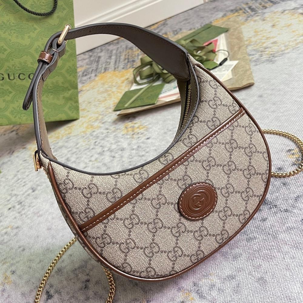 Modern Italian-Inspired Shoulder Bag
