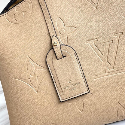 Modern Refined Leather Shoulder Bag