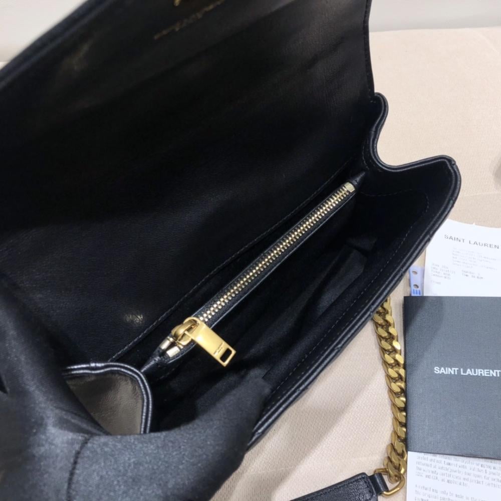 Classic Crossbody Bag