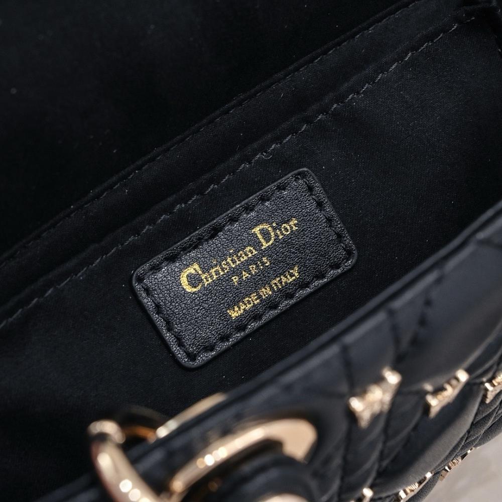 Modern Elegant Shoulder Bag