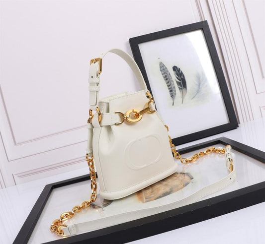 Elegant Leather Bucket Bag – Special Edition