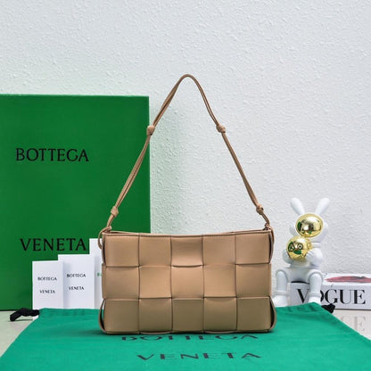 Modern Woven Leather Crossbody Bag – Special Edition