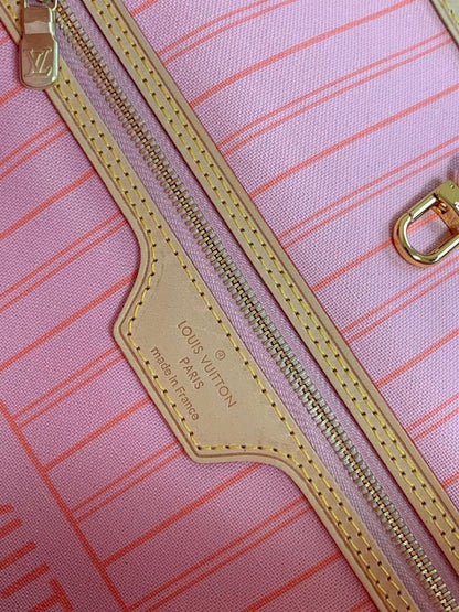 Elegant Top Handle Bag – Special Edition