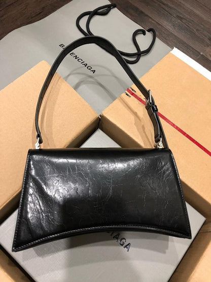 Stylish Calfskin Shoulder Bag – Limited Edition