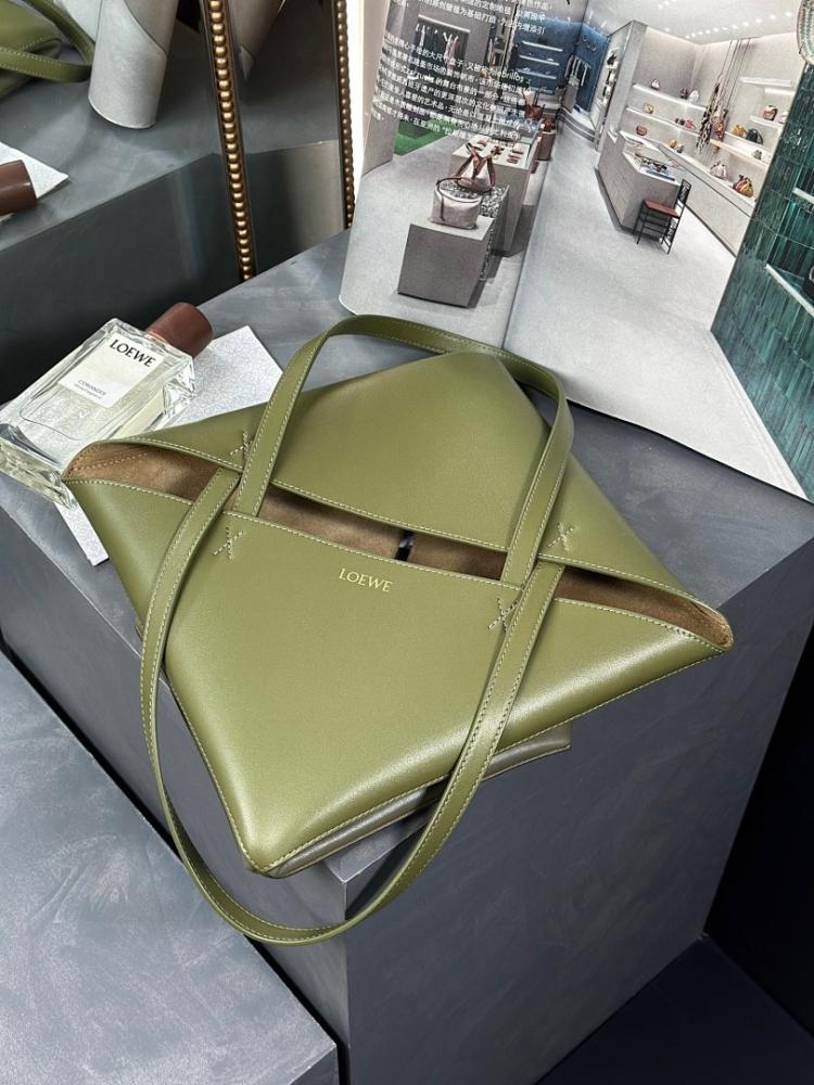 Modern Leather Crossbody Bag