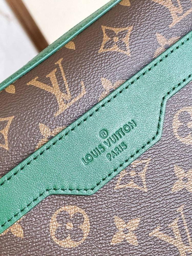Elegant Shoulder Bag – Limited Edition