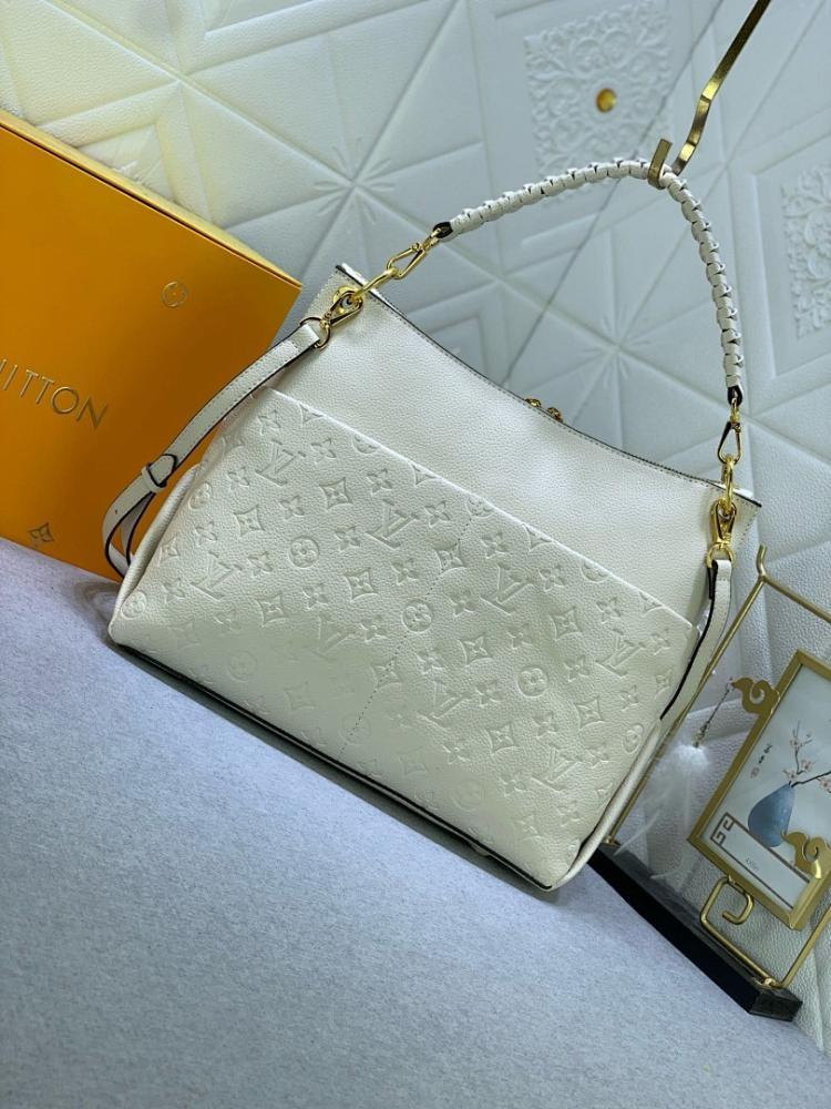 Elegant Refined Woven Leather Shoulder Bag