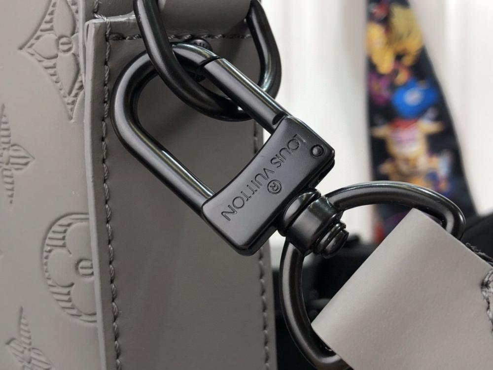 Elegant Crossbody Bag