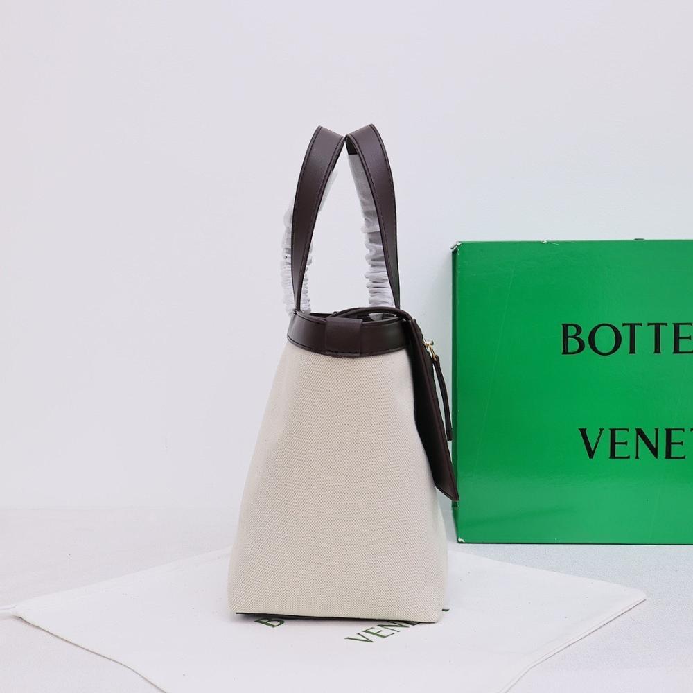 Elegant Premium Crossbody Bag