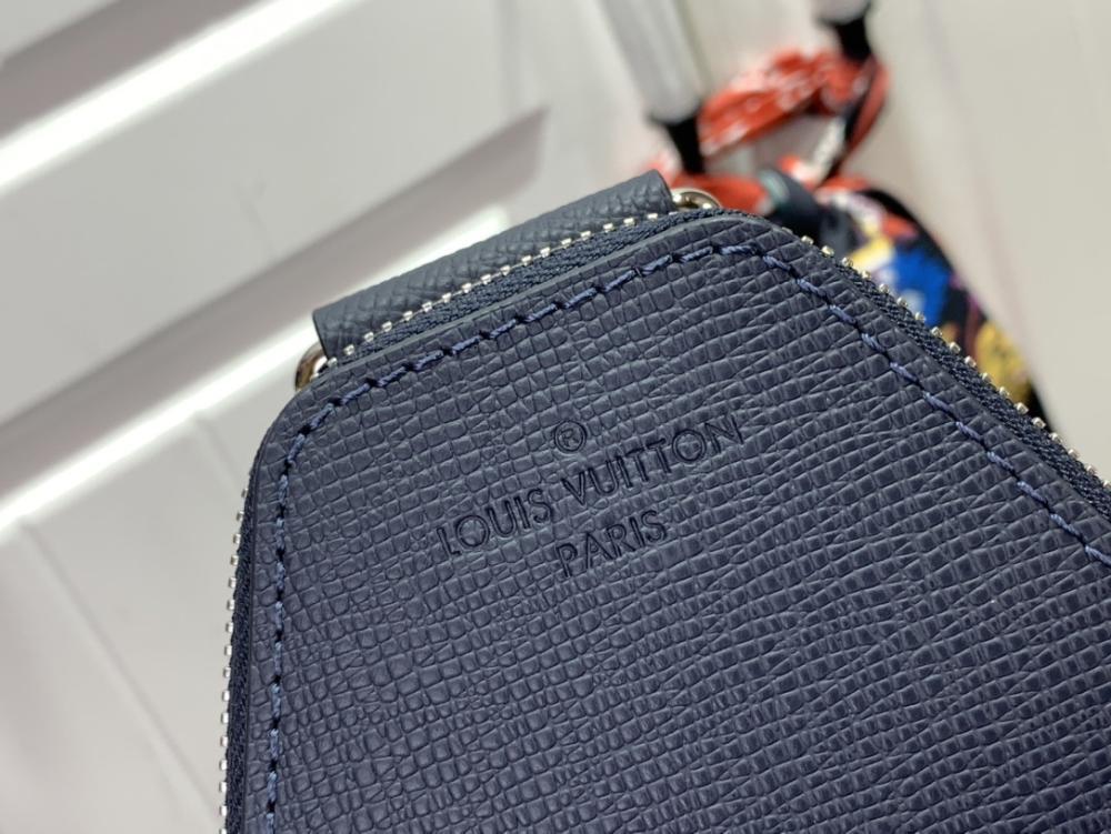 Elegant Shoulder Bag