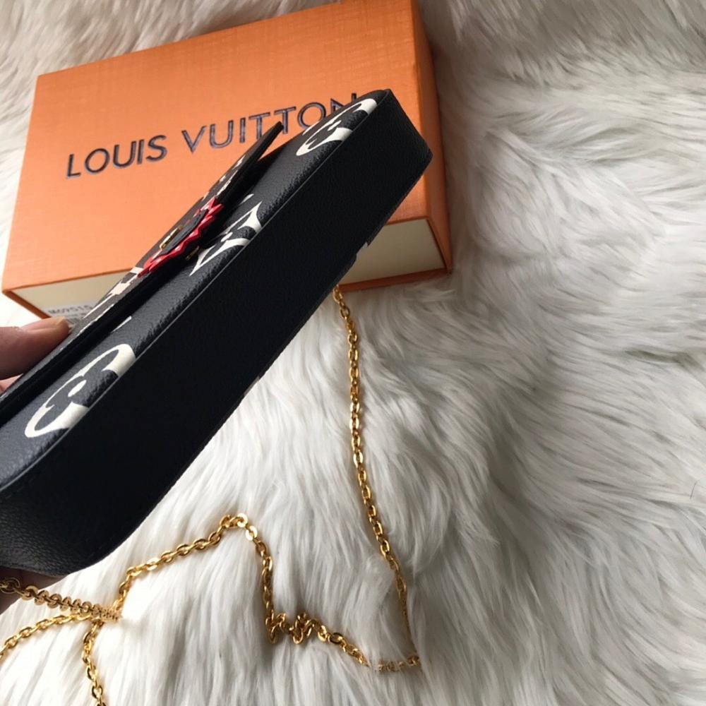 Classic Italian-Inspired Leather Top Handle Bag