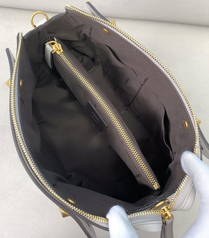 Elegant Shoulder Bag
