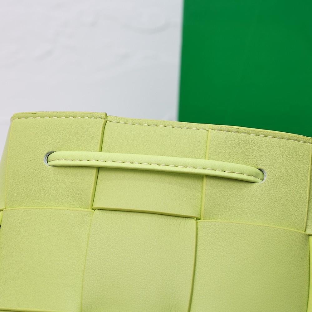 Italian-Inspired Stylish Woven Crossbody Bag