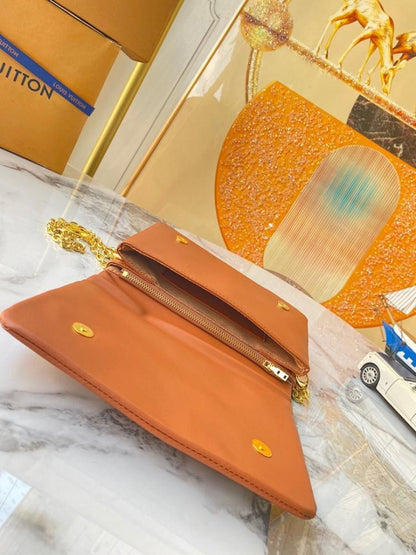 Modern Luxury Leather Top Handle Bag