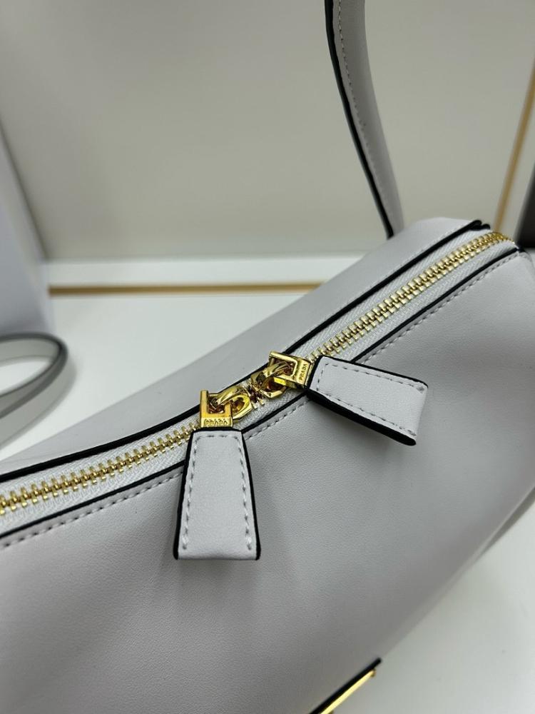 Stylish Crossbody Bag – Limited Edition