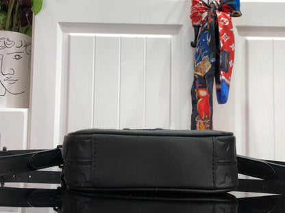 Classic Crossbody Bag