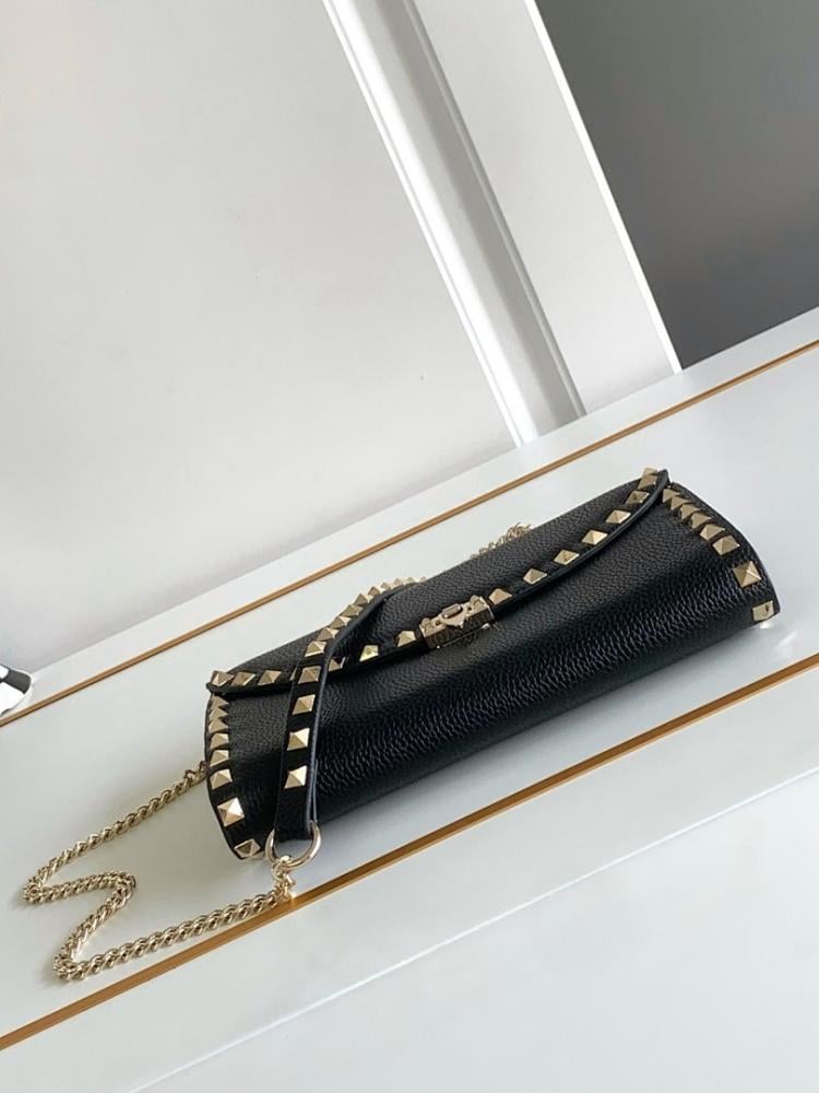 Stylish Refined Studded Leather Crossbody Bag