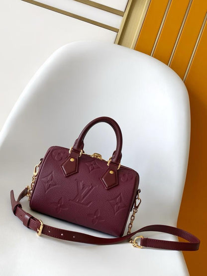 Alma Leather Shoulder Bag