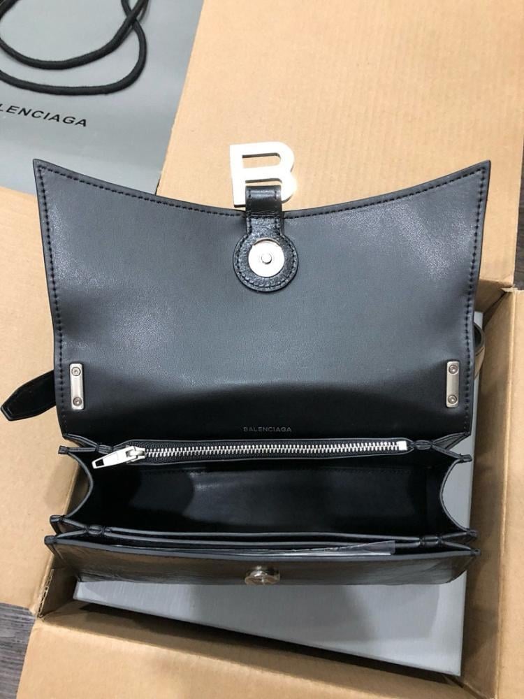 Luxury Calfskin Shoulder Bag – Limited Edition