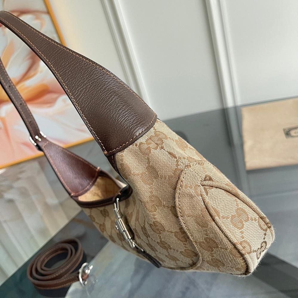 Classic Crossbody Bag – Limited Edition