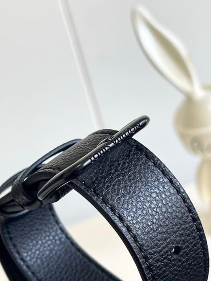 Luxury Elegant Leather Shoulder Bag – Limited Edition