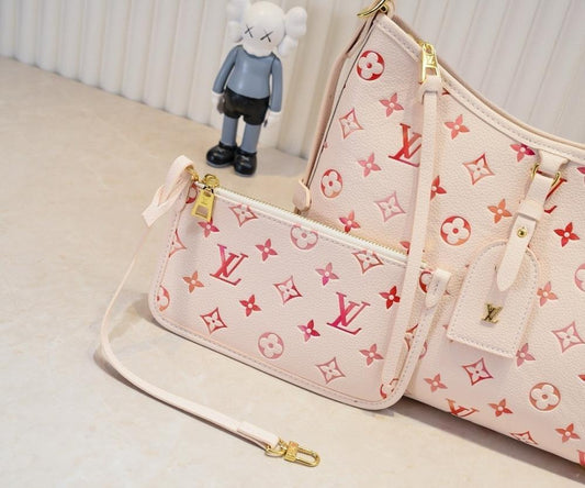 Alma Leather Shoulder Bag