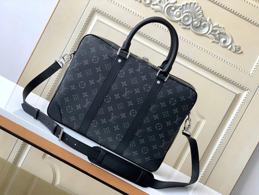 Modern Refined Quilted Canvas Shoulder Bag