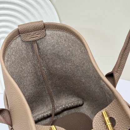 Modern Refined Leather Tote Bag