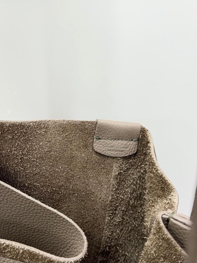 Italian-Inspired Stylish Quilted Calfskin Hobo Bag