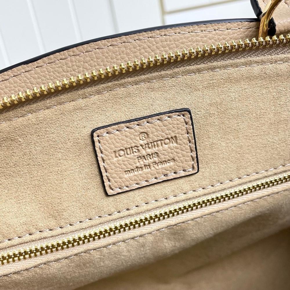 Modern Refined Leather Shoulder Bag